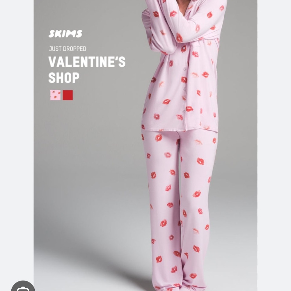 SKIMS Kisses PJ set